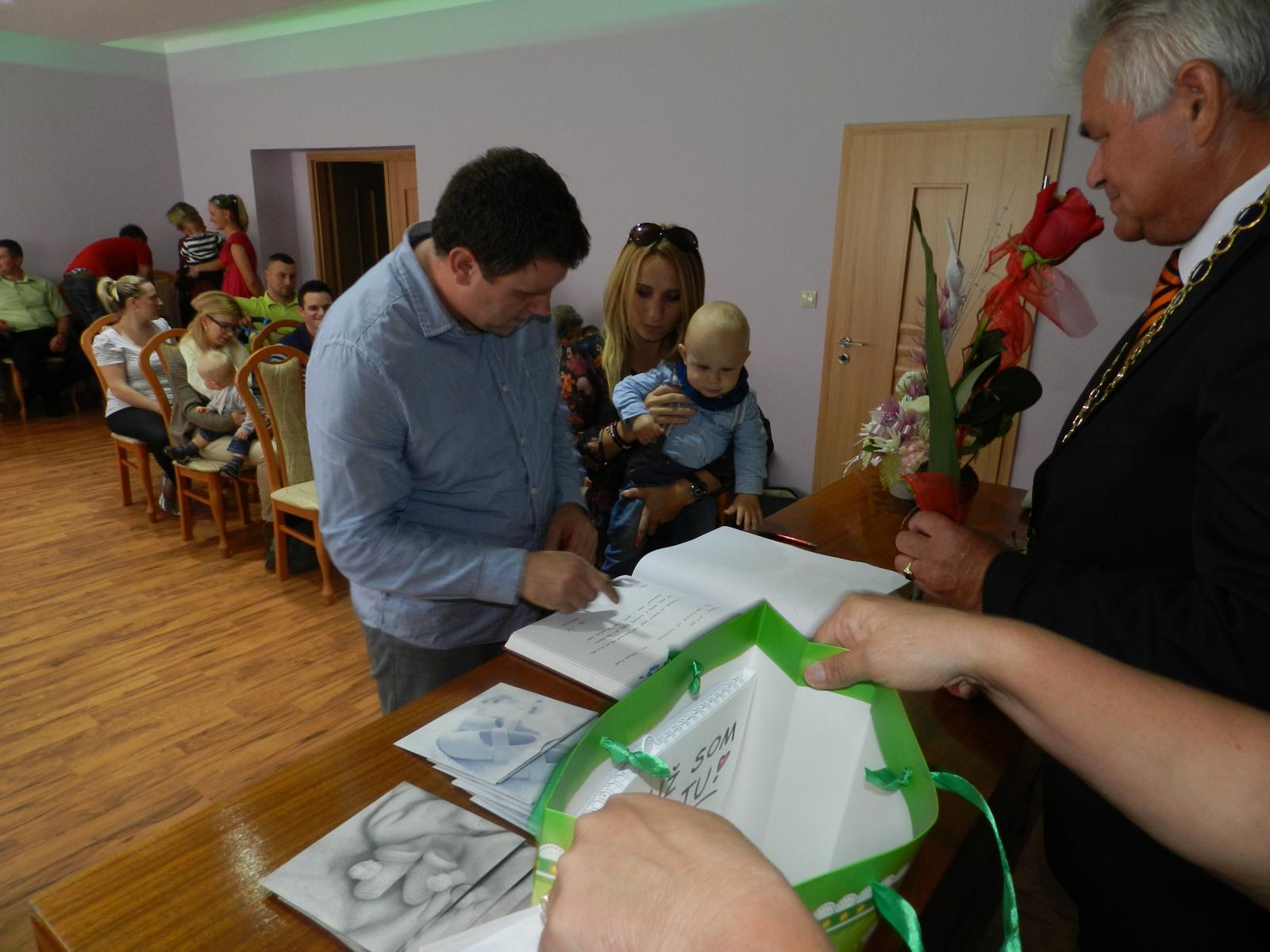 Fotogaléria Uvítanie detí do života r. 2014 (30) Uvítanie detí do života r. 2014